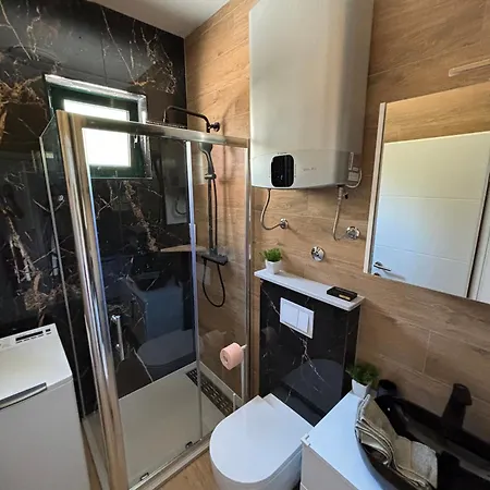 Centar 103 Apartmán *